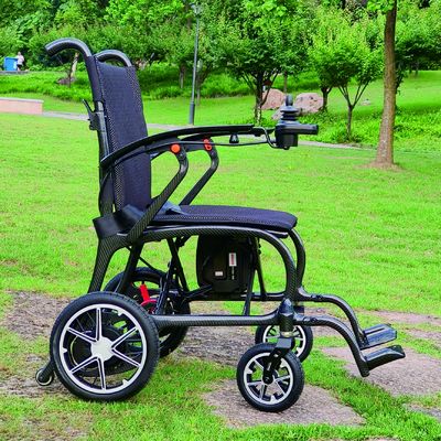 11.5 kg Leichtgewicht, erweiterter Sitz, Kohlenstofffaser-Rollstuhl mit elektromagnetischer Bremse